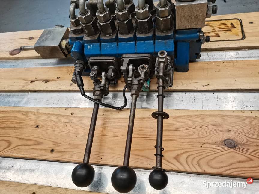 Rozdzielacz hydrauliczny Hidroirma 033054030 Wilkowo