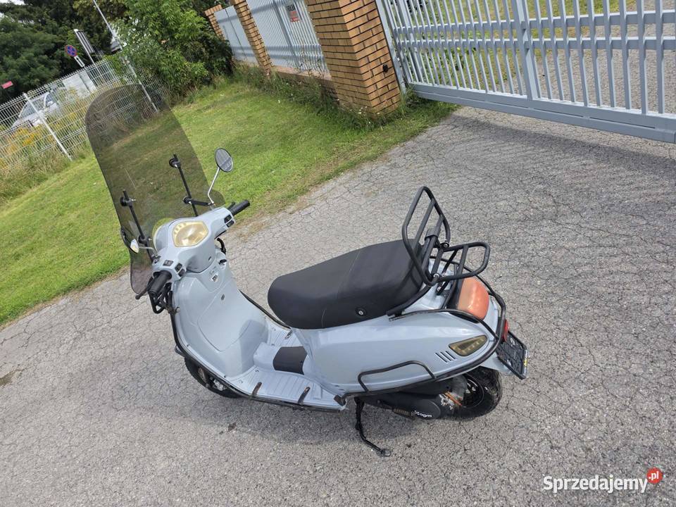 Skuter AGM VX50 w stylu retro Vespa
