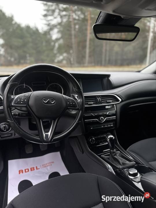 INFINITI Q30 15d 109 Nawigacja LED serwis nieuszkodzony