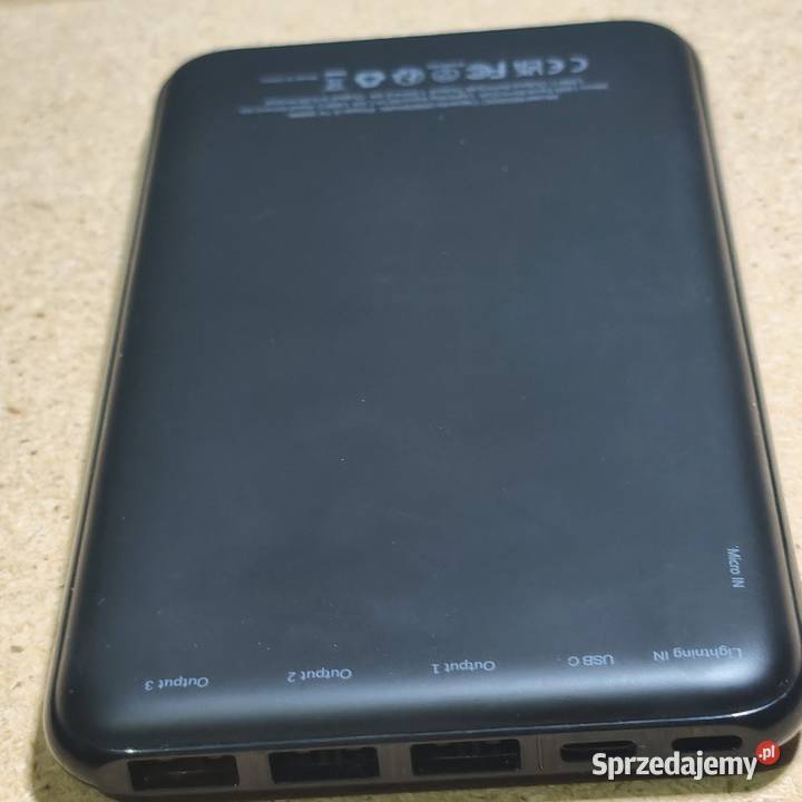 Powerbank Charmast model W2002C Lubin