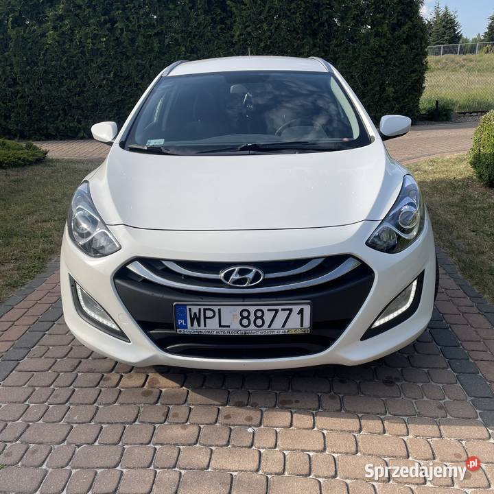 Samochód Hyundai i30 16 ekonomiczny Warszawa
