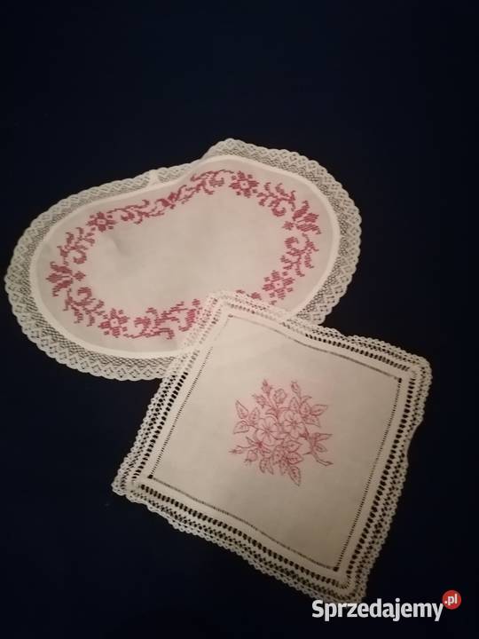 Niemieckie haftowane serwety Tkaniny Gdańsk