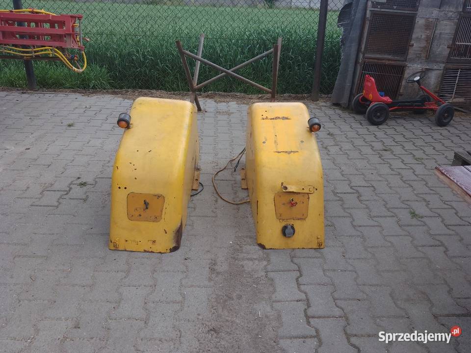 Sprzedam błotniki c 330 stan garażowane Toszek sprzedam