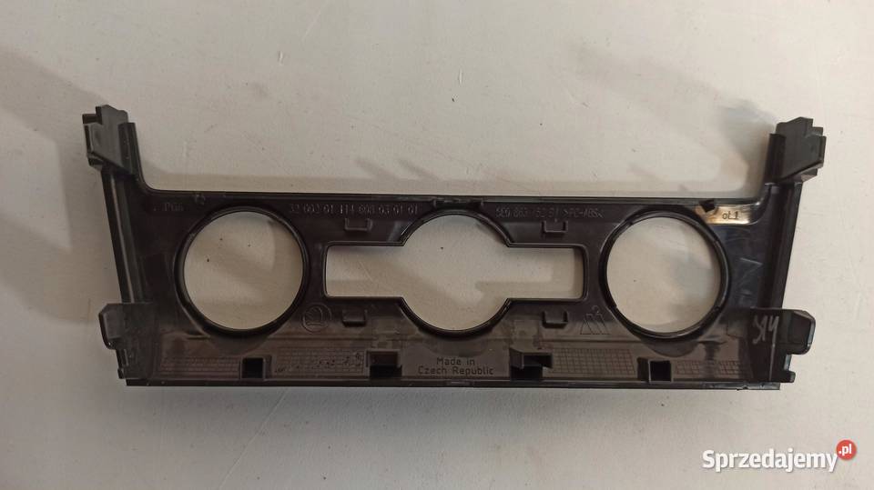 RAMKA PANELU KLIMATYZACJI OCTAVIA III 5E0863152B Motoryzacja dolnośląskie