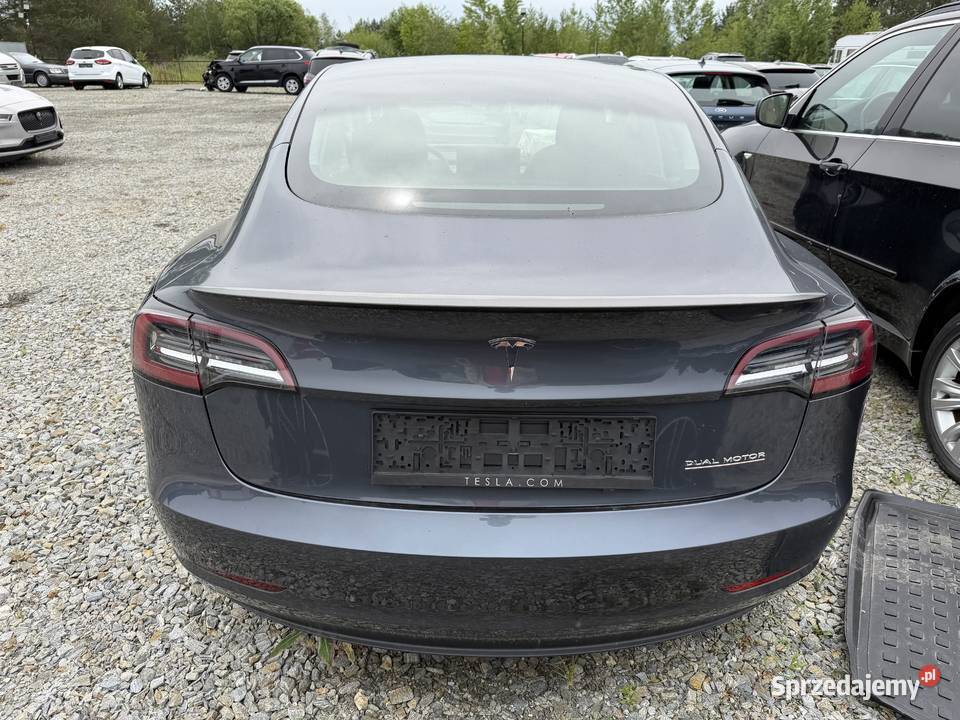 TESLA 3 LIFT PERFORMANCE LONG RANGE DUAL MOTOR Prudnik