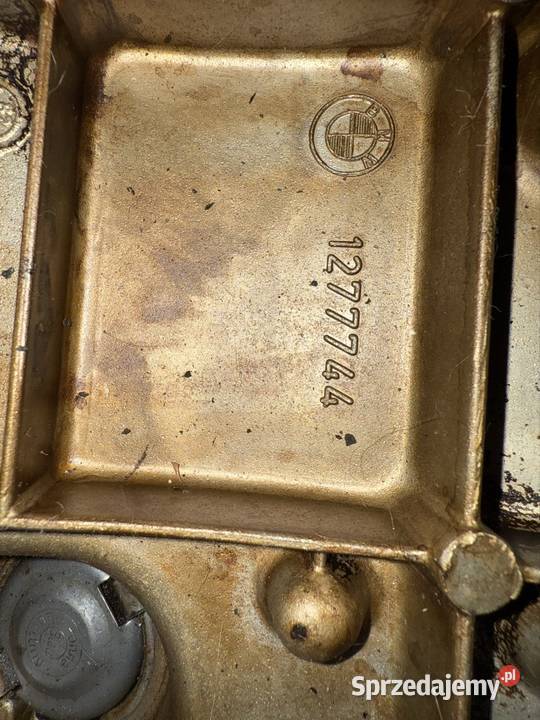 Pokrywa zaworów BmW E12 E23 E24 E28 M30 OE Mszana sprzedam