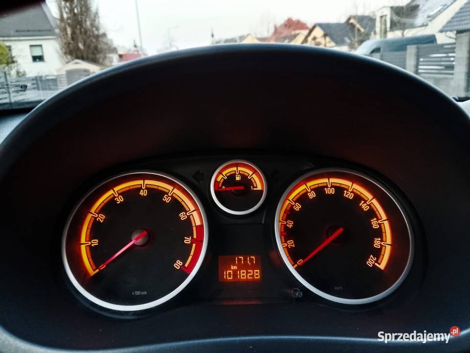 Opel Corsa D 14 16v2007Niski przebiegStan elektryczne szyby Tuszyn