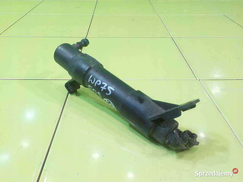 VW EOS 14 TSI 10r 2D spryskiwacz lampy prawy sprzedam