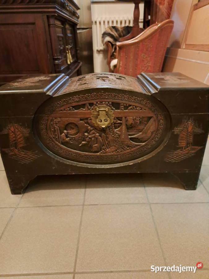 Piękny kufer skrzynia styl gotycki Myślibórz
