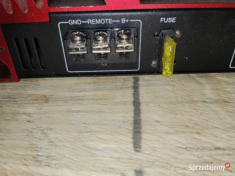 Wzmacniacz samochodowy Auna