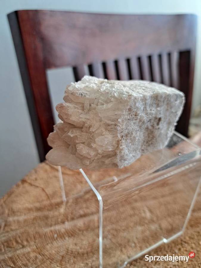 Minerały kwarc różowy