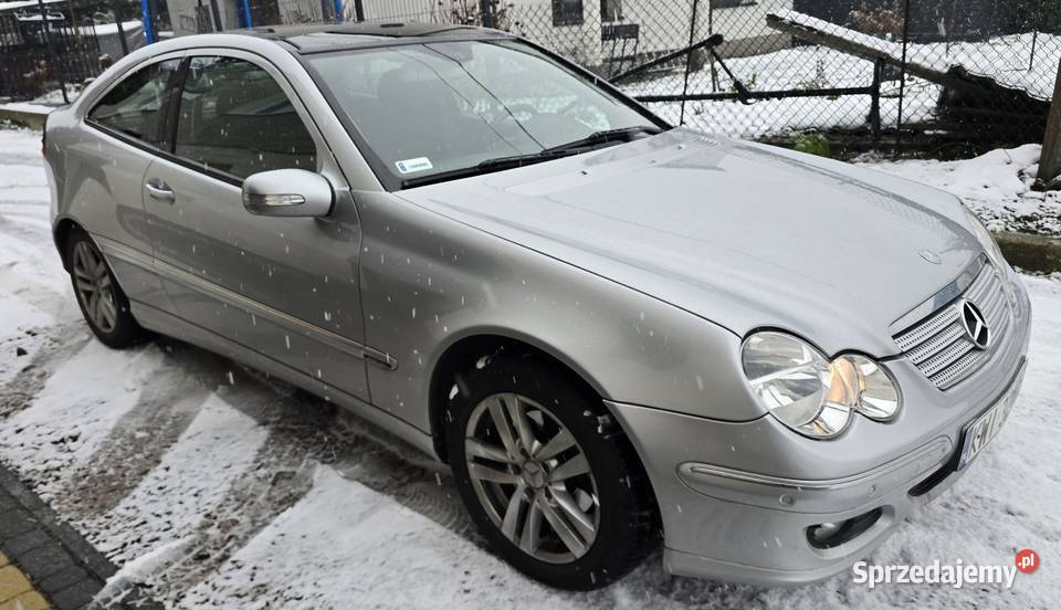 MercedesBenz Klasa C W203 18 MERCEDES C180 nieuszkodzony