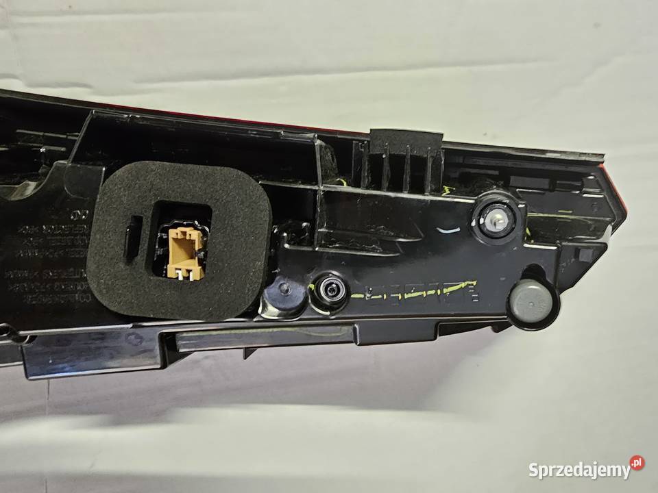 AUDI Q5 LIFT lampa lewa w klape 80A945075C Motoryzacja małopolskie Tarnowiec sprzedam