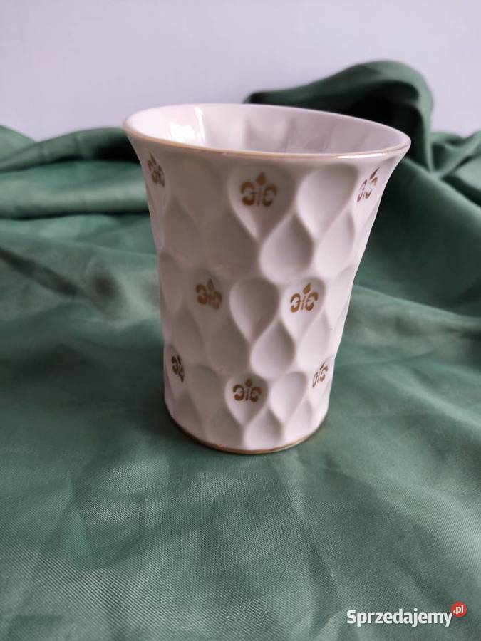 Elegancki kubek porcelanowy Głuchołazy