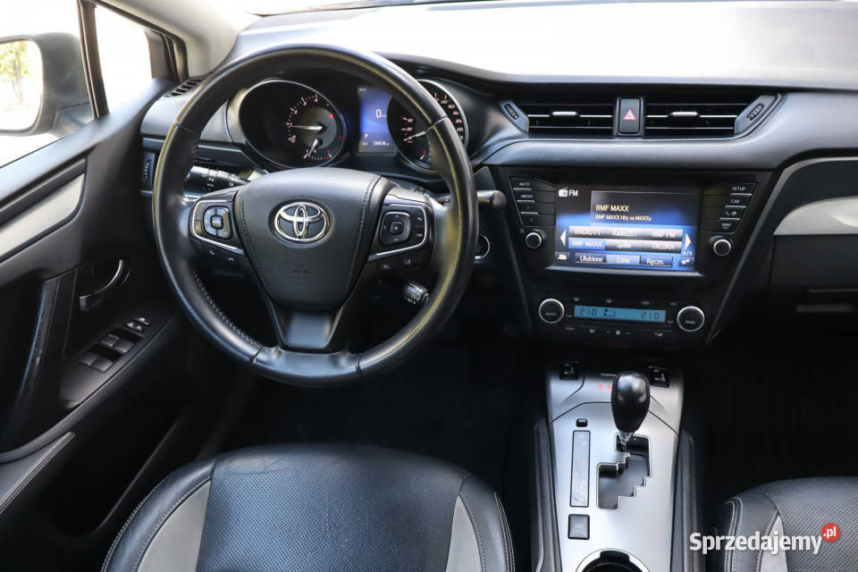 Toyota Avensis 20 Valvematic Rok produkcji 2016 śląskie sprzedam