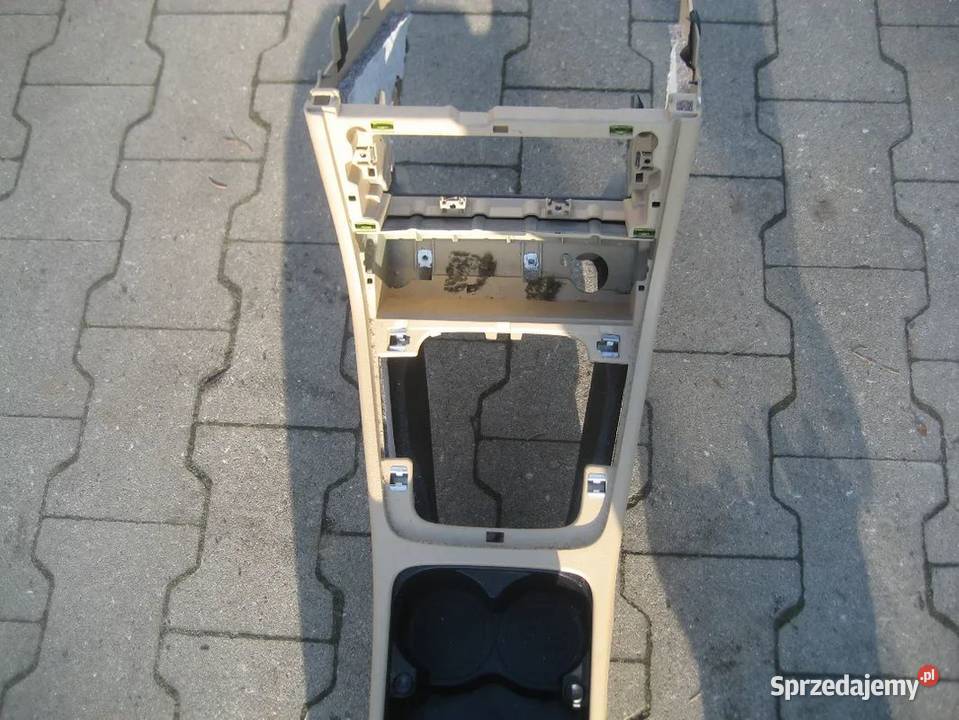 vw passat b6 0510r podłokietnik beżowy wersja Rakoniewice