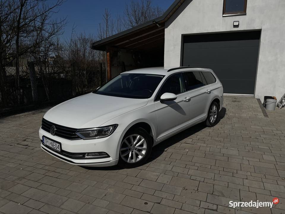 Volkswagen Passat B8 20 TDI 190 ACC Masaże Hak immobilizer
