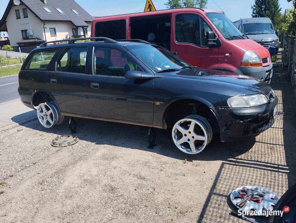 Sprzedam samochód osobowy opel Vectra b estate 2 297000km Gorzów Wielkopolski sprzedam