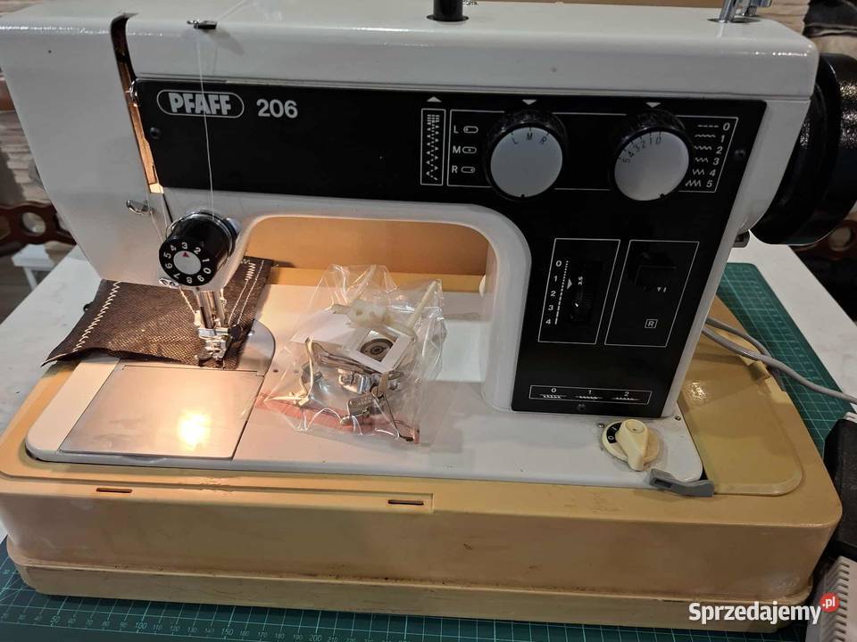 Sprzedam maszynę do szycia PFAFF Ciechanów sprzedam