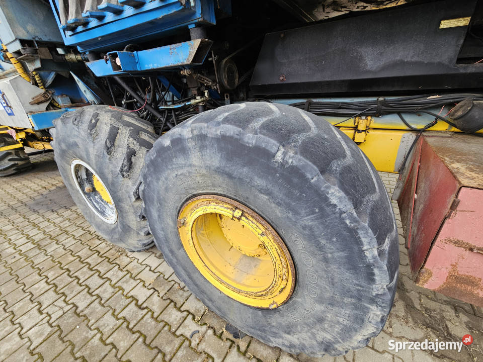 Rębak Bruks 1004 CT zabudowany na wozidle VOLVO Leśnictwo Biskupie-Kolonia