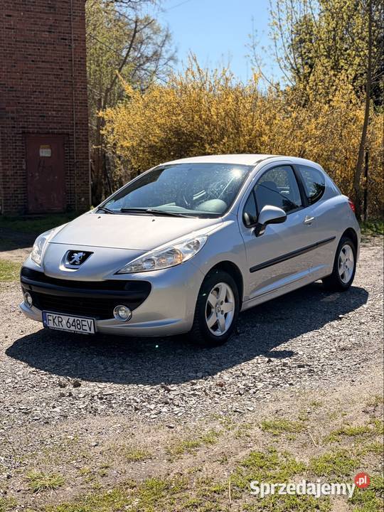 Peugeot 207 14 benzyna 112000 ładny sprzedam
