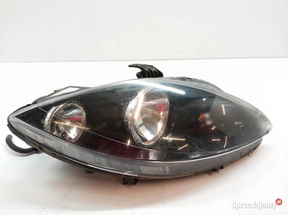 LAMPA PRZÓD PRAWA EUROPA Seat Leon II 20052012