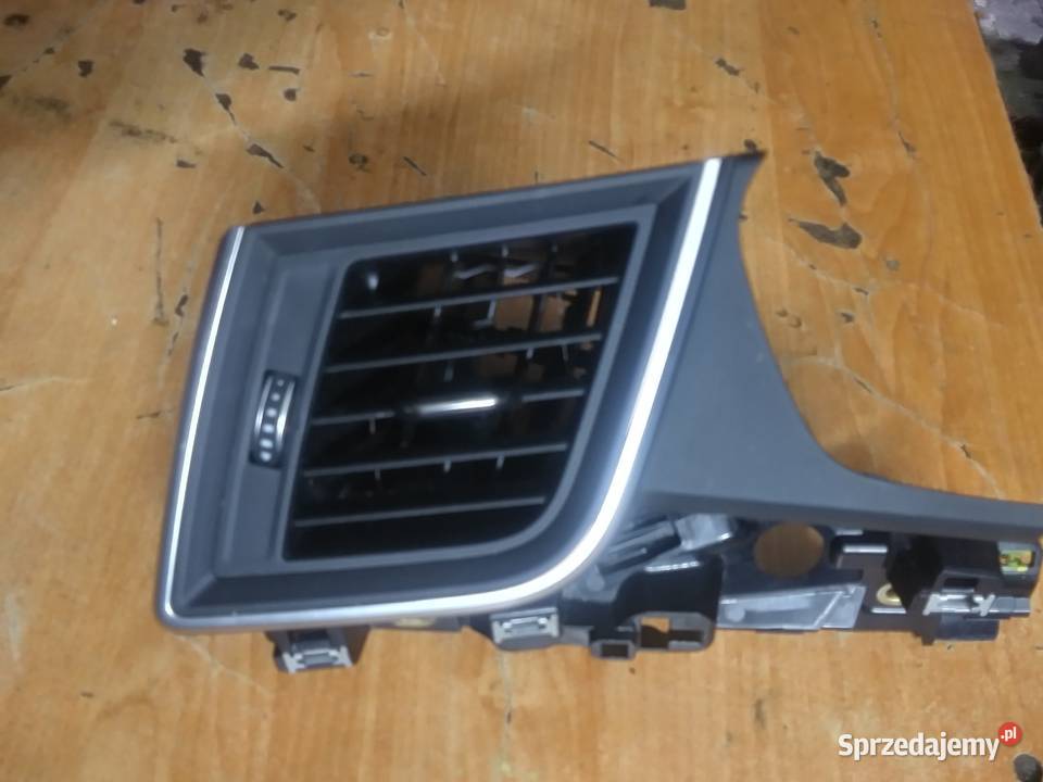 AUDI Q5 2 kratka nawiewu kosoli Lubin