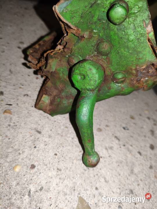 Dźwignia otwierania pokrywy koszą M72 M62 M63