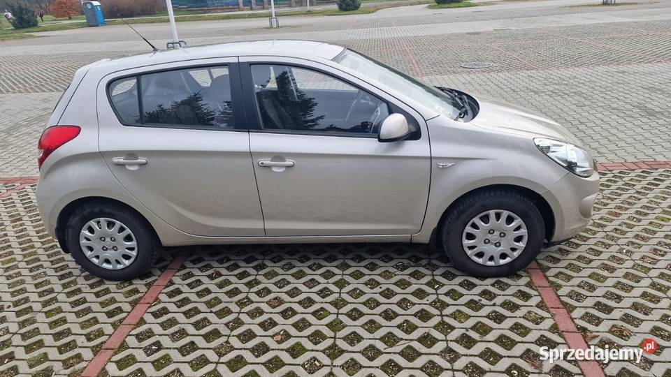 Hyundai i20 niski przebieg z 2010 roku Kielce