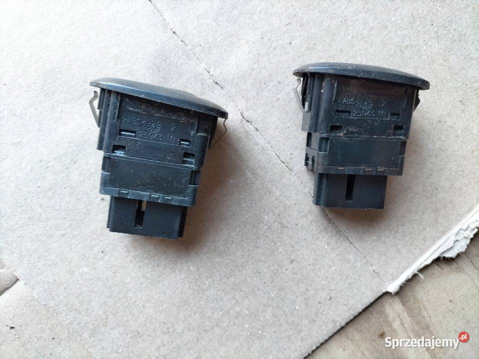Citroen C3 MK1 PANEL WŁĄCZNIK WYŁĄCZNIK WYBY TYŁ Kamień-Kolonia