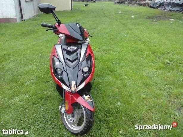 Benzer Quebec Film 6KM Aprilia Tuczępy