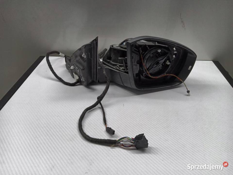 LUSTERKO PRAWE 13 PLUS 2 PIN VW TROC 2EA857502AR