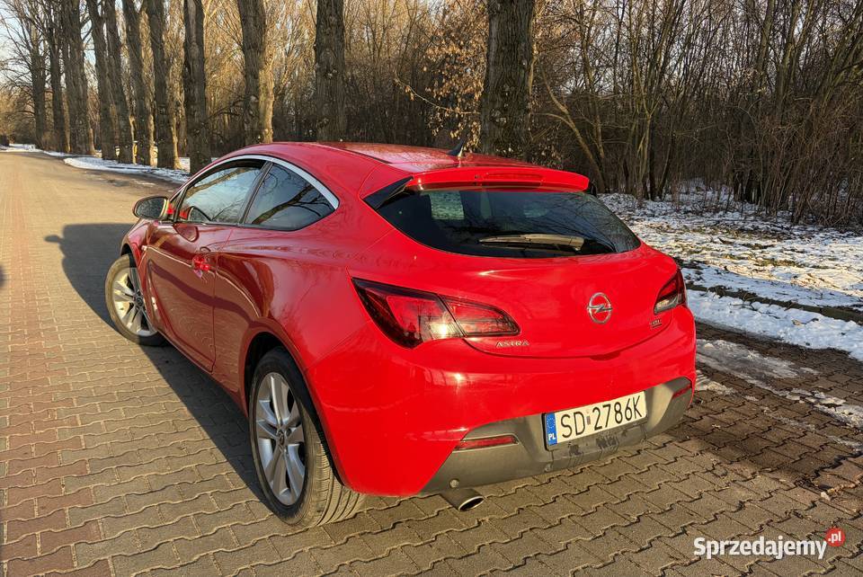 Opel Astra J GTC 20 CDTI 2012 prywatnie manualna Astra
