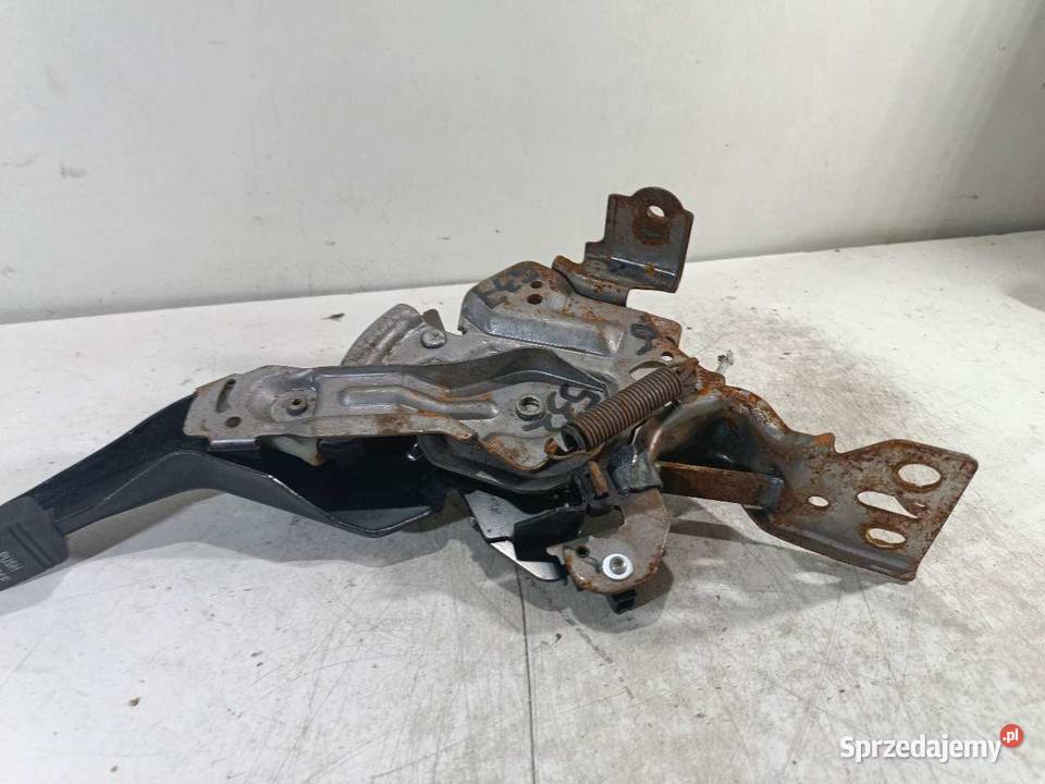 DŹWIGNIA HAMULCA RĘCZNEGO INFINITI G37
