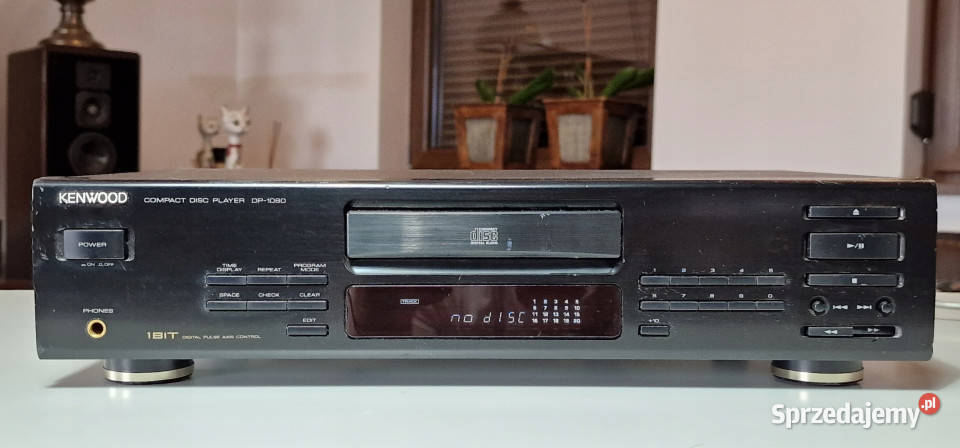 odtwarzacz kompaktowy CD player Kenwood DP 1080