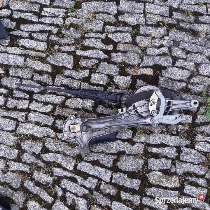 Mechanizm wycieraczki w210 przed liftem Ostrów Wielkopolski