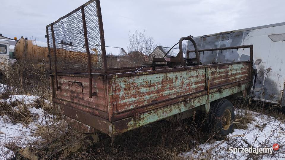 Rozrzutnik jednoosiowy Agromet nieuszkodzony Zarzecze