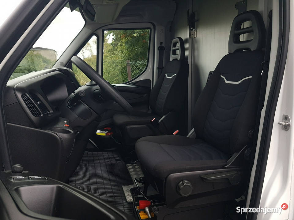 Iveco Daily KONTENER NISKOPODŁOGOWY 444x223x242 Poręba
