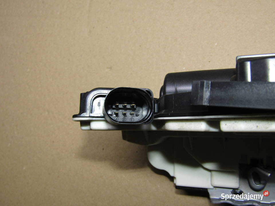 ZAMEK DRZWI LEWY PRZEDNI VOLKSWAGEN UP 10MPI 3D sprzedam