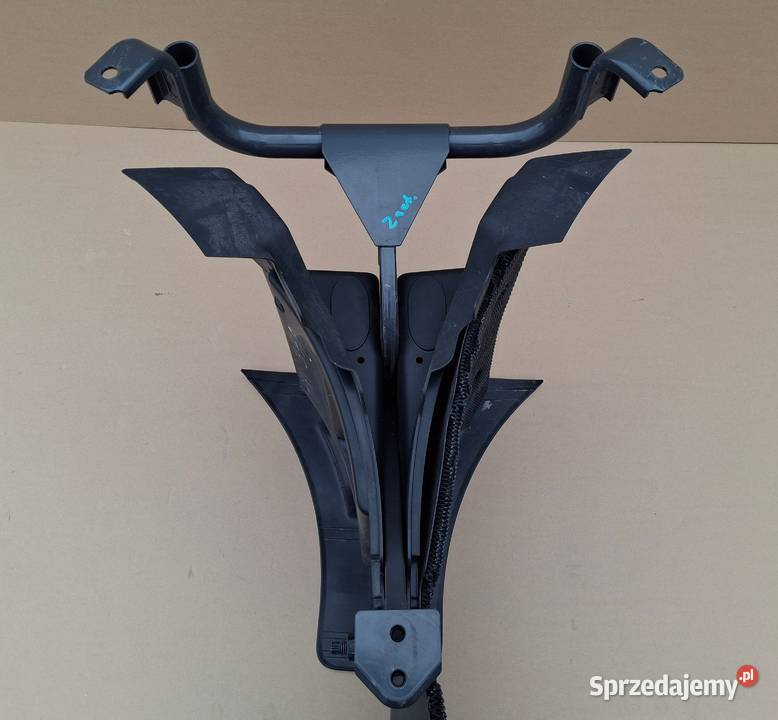 VOLVO FH4 BŁOTNIK MIĘDZY OSIOWY WSPORNIK Bieleń