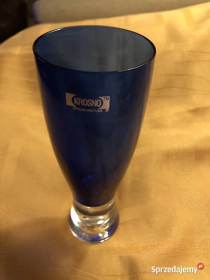 Szklanki kobaltowe łodygowe w stanie 4 sztuki Zegrze sprzedam