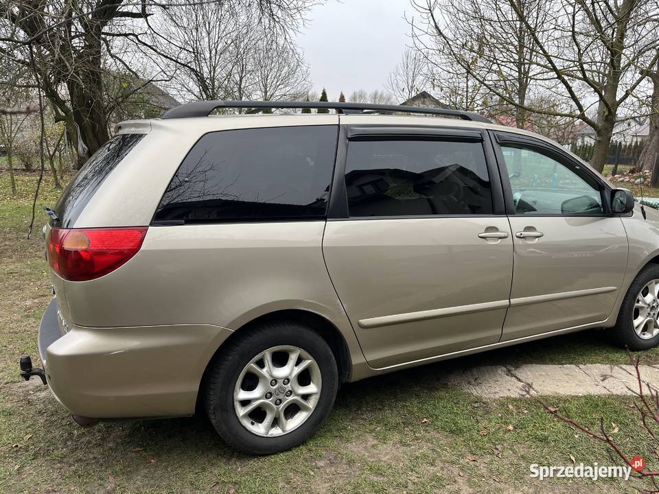 sprzedam TOYOTA SIENNA 2006 samochód używany 3300cm3 Sienna Warszawa
