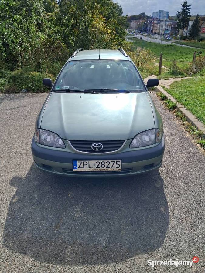 Toyota Avensis 2002r 18 vvti combi Szczecin