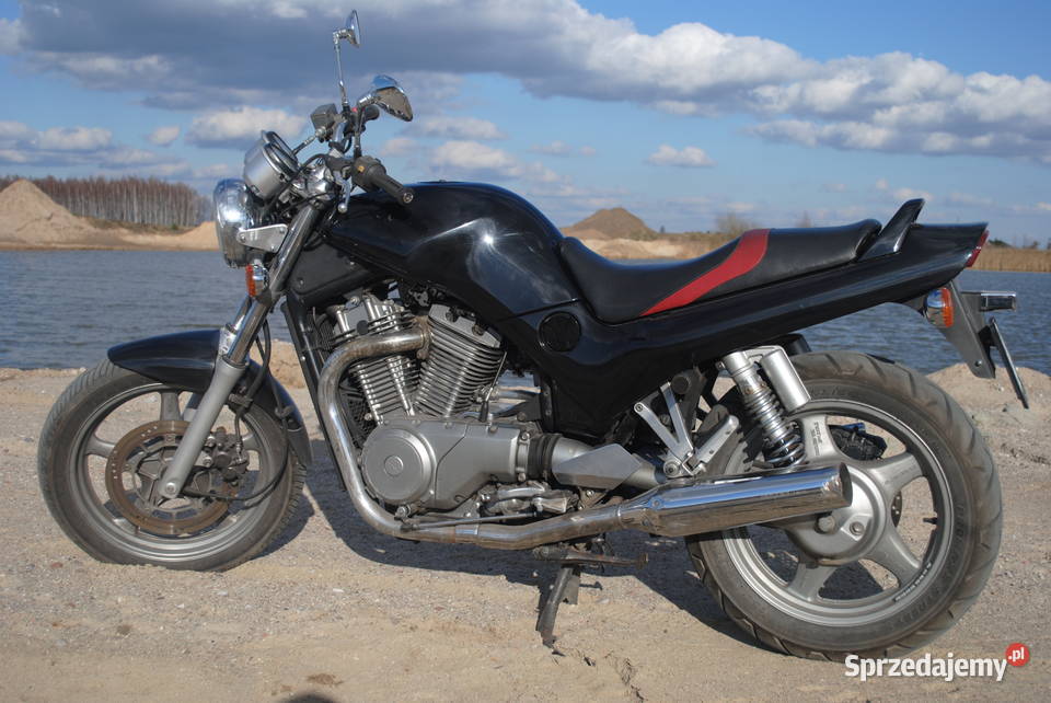 Suzuki VX800 1991 klasyk w stanie gotowy do Suzuki Rypin