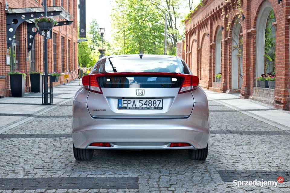 Honda Civic IX 18 vtec 142 konie 2012 Zadbany i łódzkie Pabianice