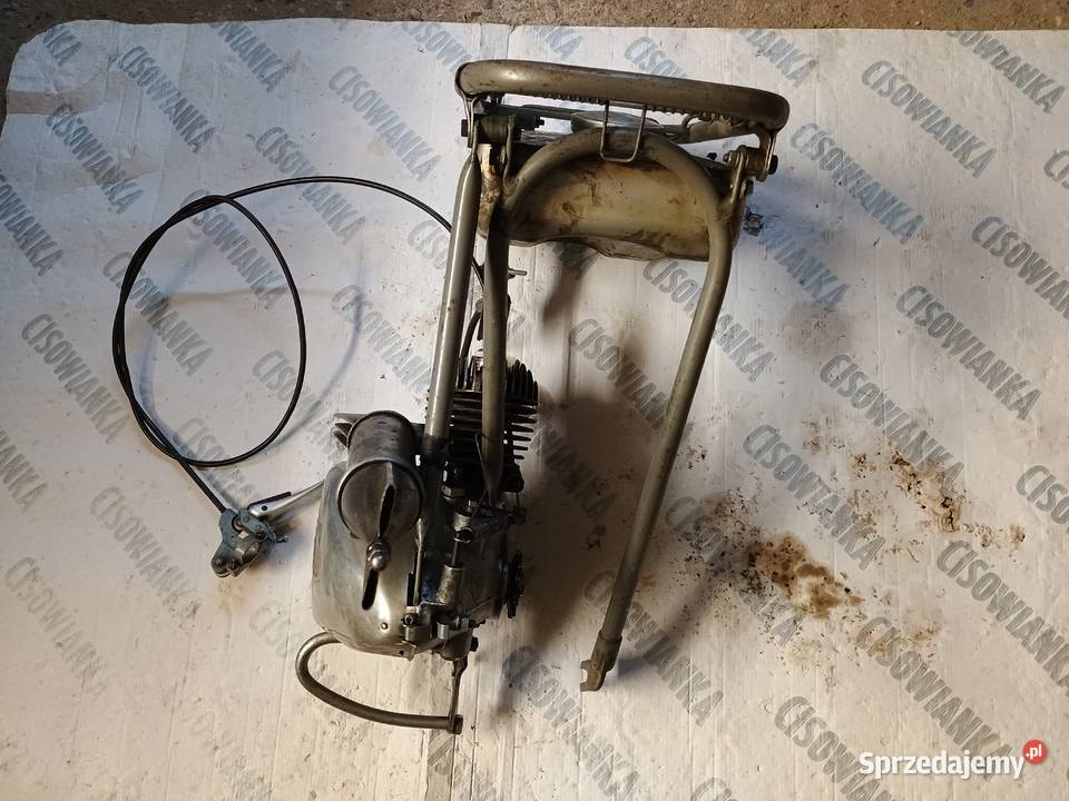 Rower zabytkowysilnik Victoria FM38 warmińsko-mazurskie Kurzętnik