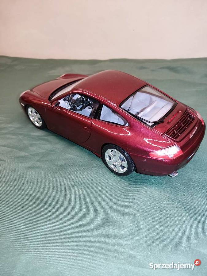 Model samochodu 118 Porsche 911 Carrera 4 1997 Głuchołazy