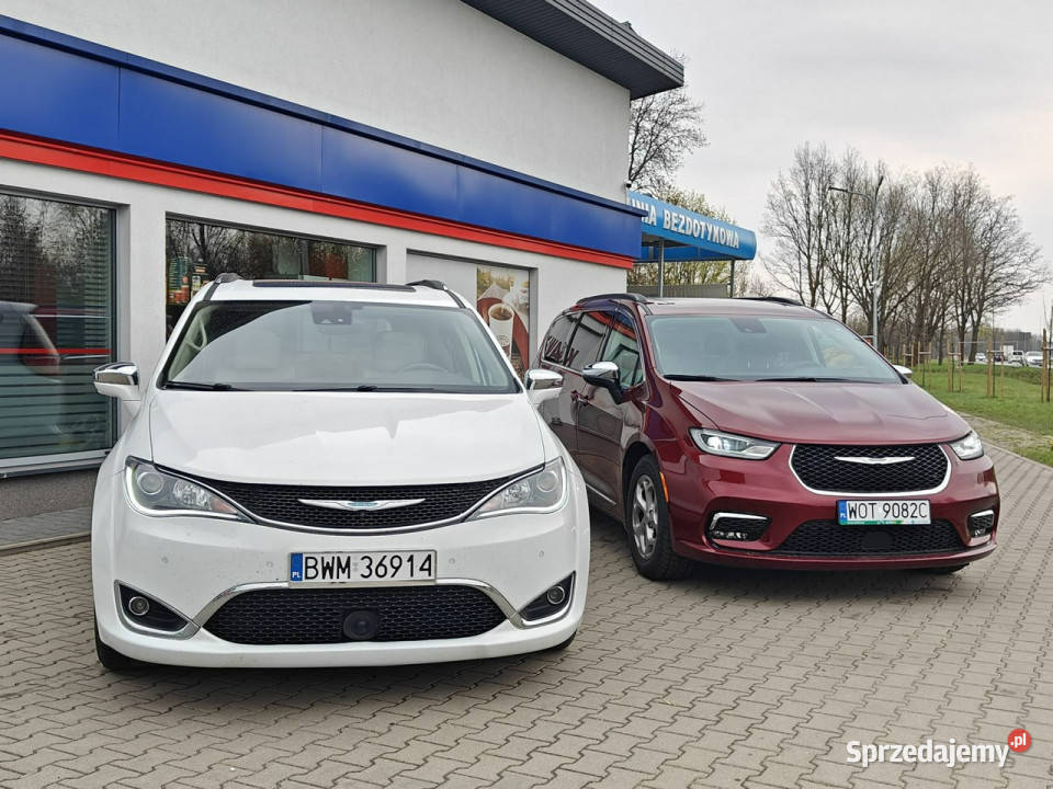 Chrysler Pacifica Hybryda Plug IN szyberdach Karczew