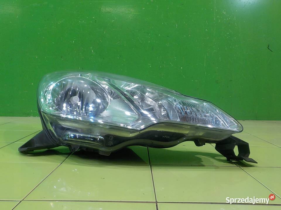 CITROEN C3 II LIFT 12 B 16r 5D lampa prawa przod osobowe Suków