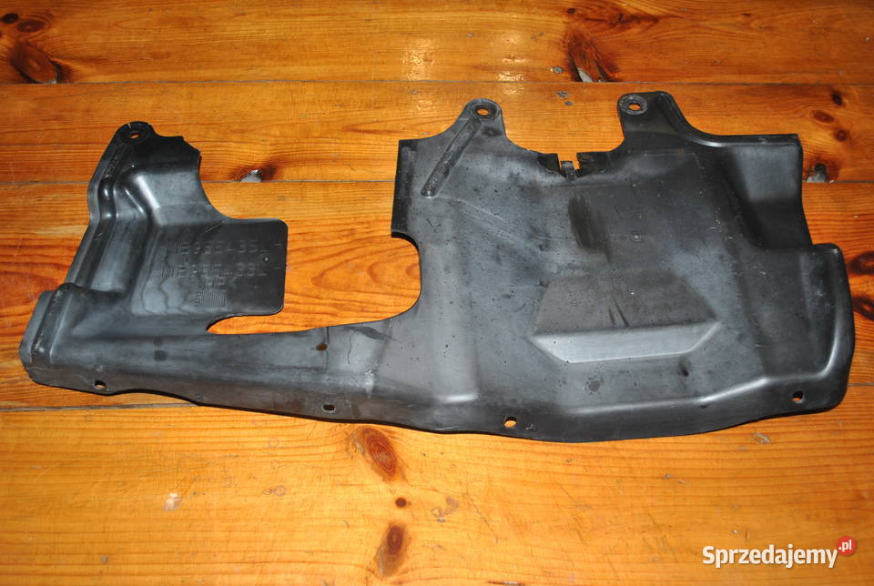 Osłona wnęki koła skrzyni VOLVO V40 S40 19952004 Poręba